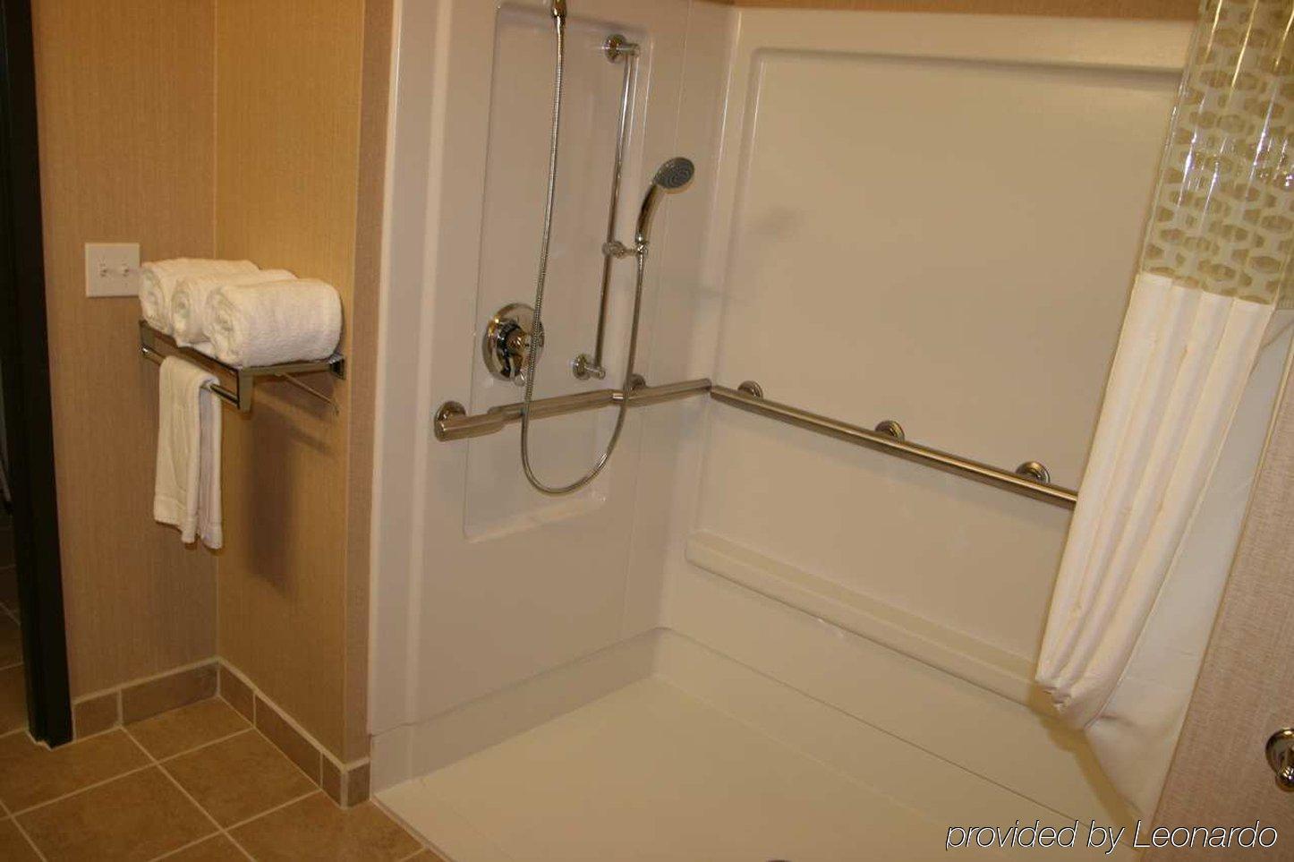 Hampton Inn & Suites New Castle, Pa Værelse billede