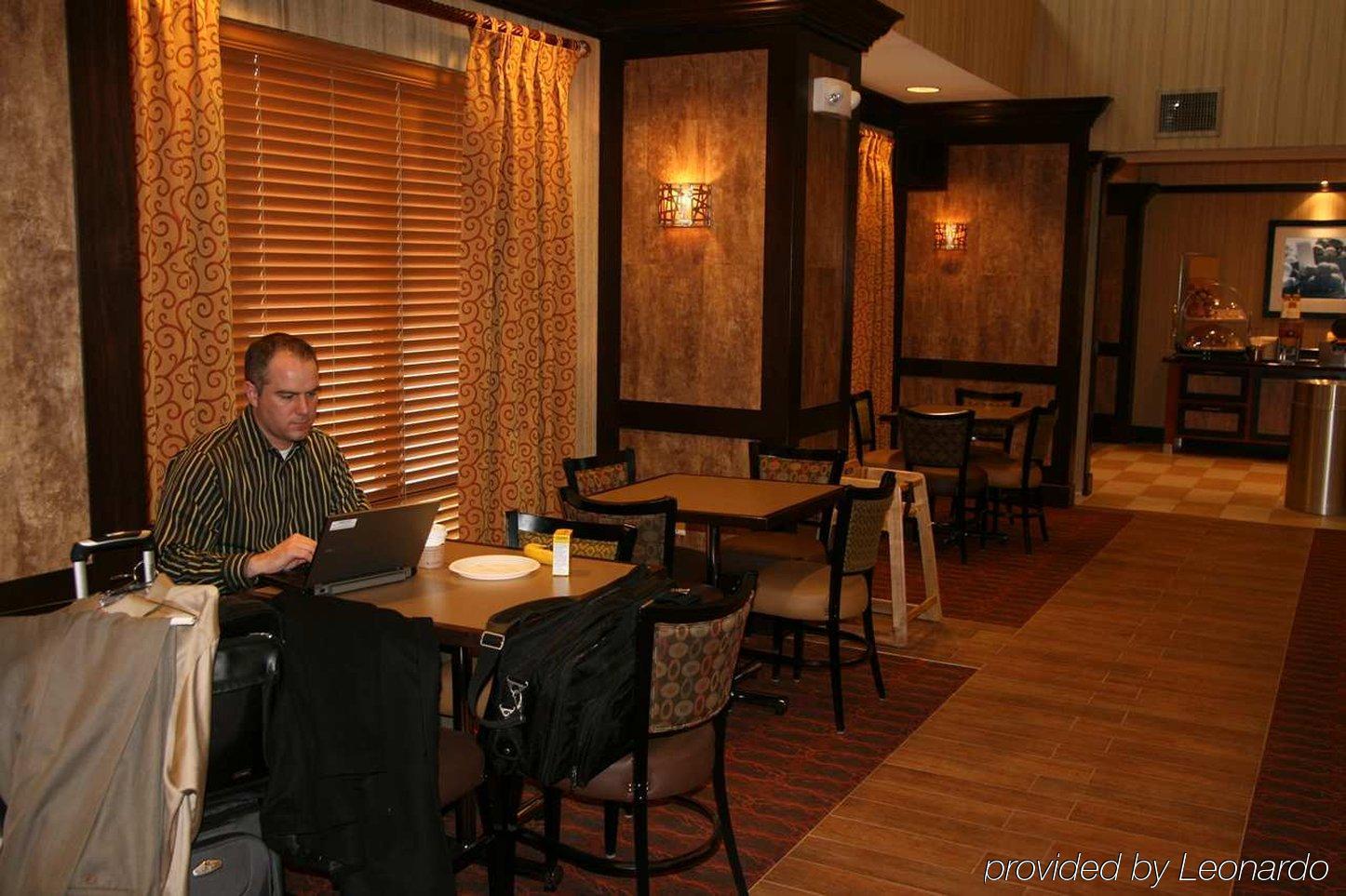 Hampton Inn & Suites New Castle, Pa Restaurant billede